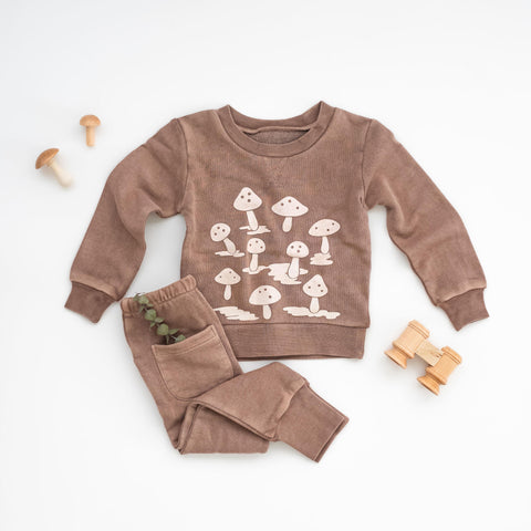 L’ovedbaby Cozy Organic Graphic Sweatshirt & Jogger Set - Umber Mushroom